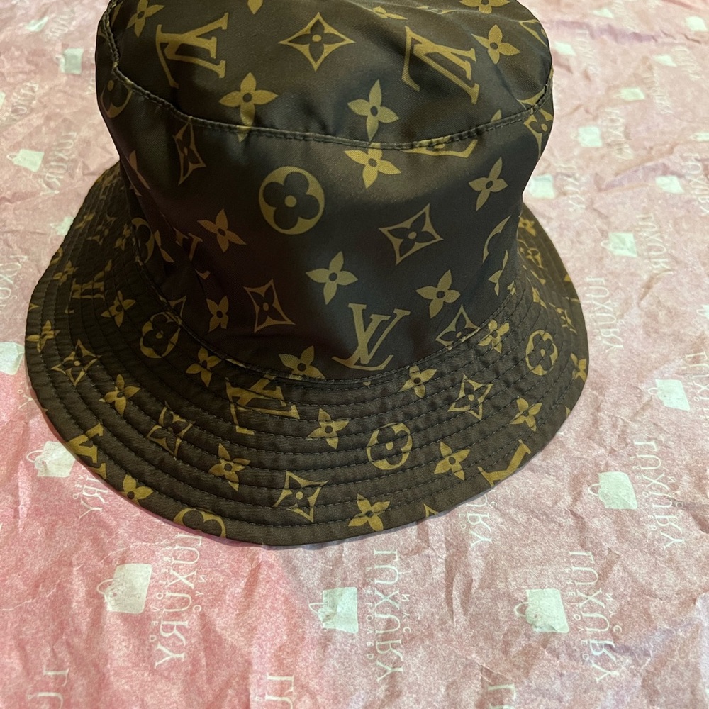 Louis Vuitton Monogram Reversible Bucket Hat - Picture 2 of 11